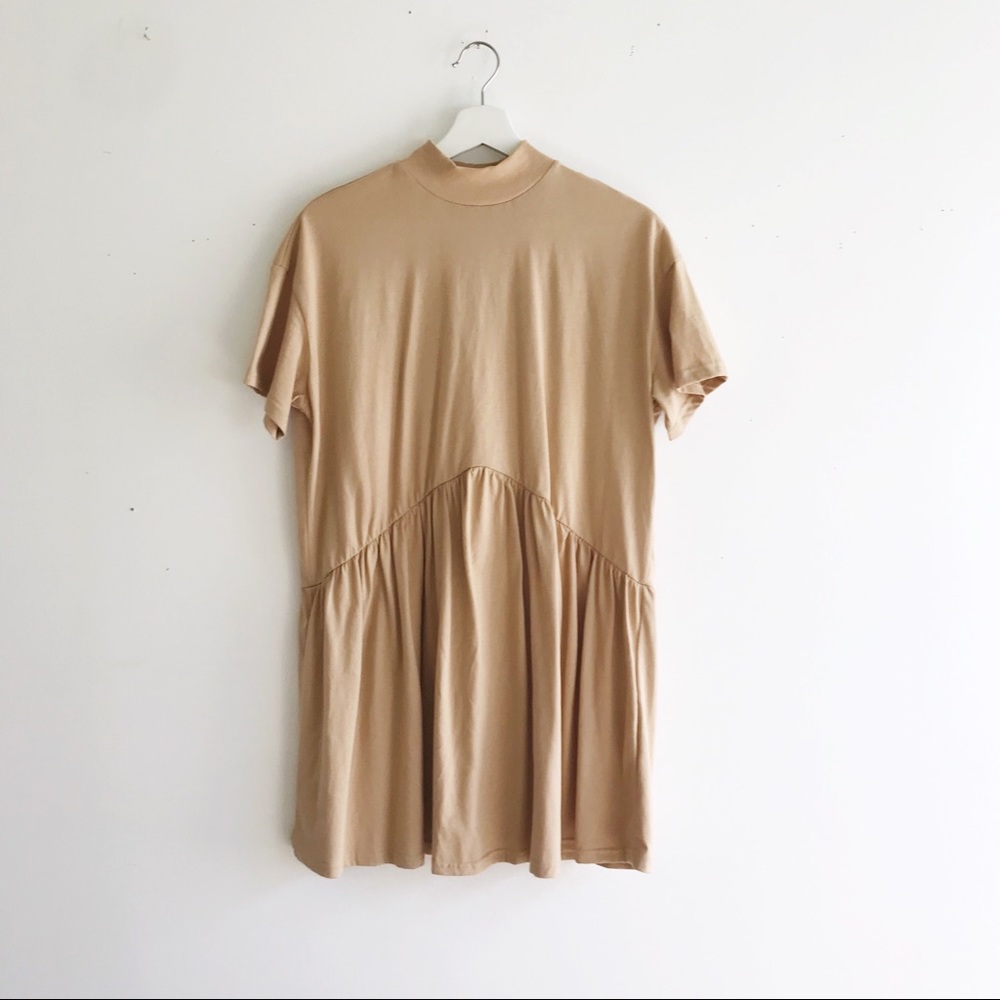 Mini dress in taupe